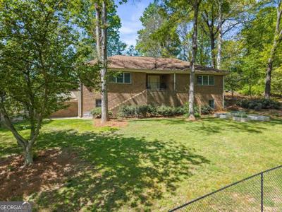 725 Nix Drive, Gainesville GA 30501