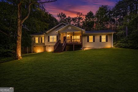 16 Allatoona Woods Trail SE, Acworth GA 30102