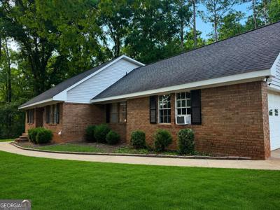 300 Cheyenne Drive, Lagrange GA 30240