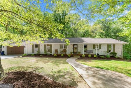 1407 Woodland Circle, Gainesville GA 30501
