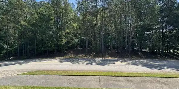 2010 Clearwater Drive, White Plains GA 30678