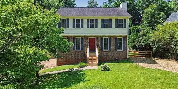 4111 Falcon Shores Court NW, Acworth GA 30101