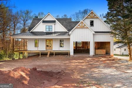202 Cherry Rose Lane, Hartwell GA 30643