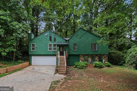 5182 Manitou Way, Stone Mountain GA 30087