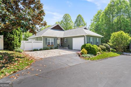 419 Long View Cir., Hiawassee GA 30546