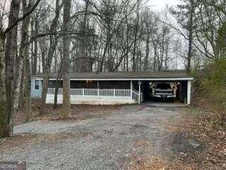 4391 Clark Circle SE, Acworth GA 30102