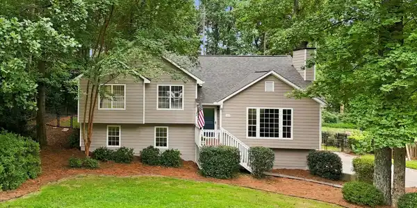 13 Finch Court SE, Acworth GA 30102