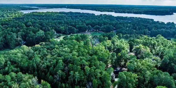 Snug Harbor Drive, Greensboro GA 30642