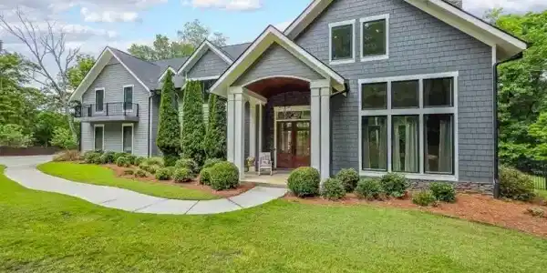 14 Allatoona Estates Drive SE, Acworth GA 30102