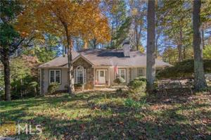 635 Wedgewood Dr