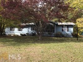 176 Lakeshore Dr