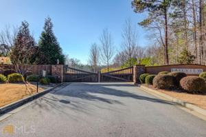 1131 Spinnaker Road