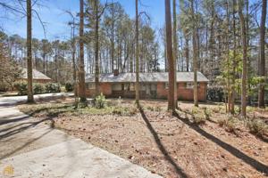 2595 Emerald Drive