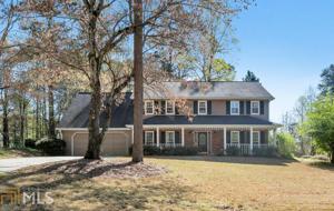2200 Chimney Springs Dr