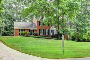 3677 Foxwood Rd