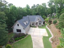 211 River Oaks Dr