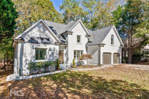 611 Ashwood Ct