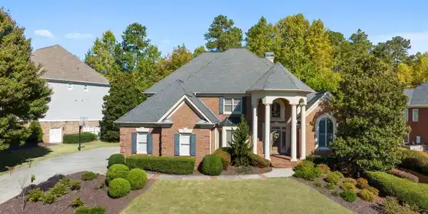 2205 Lake Shore Landing