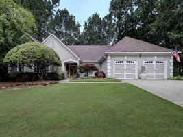 1047 Longwood Drive