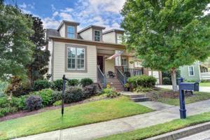 122 Laurel St