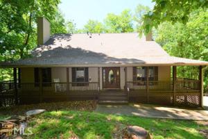 120 Fairway Dr