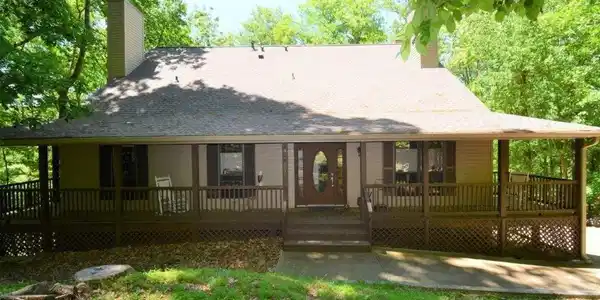 120 Fairway Dr
