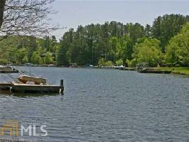 126 126 Broadwater Ct