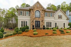 1033 Longwood Dr
