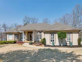 245 Monroe Dr