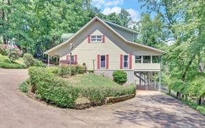 30 Dove Court