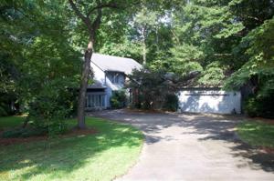 8670 Lake Forest Dr