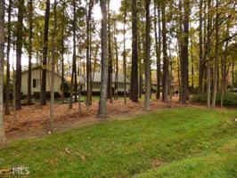 2409 Emerald Dr