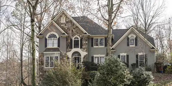 5020 Southlake Drive