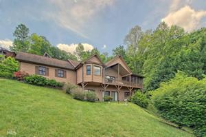 1111 Forest View Dr