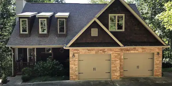 635 Fairway Dr