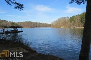 17 17 Waters Edge