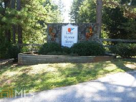 212 212 Lakeview Trl