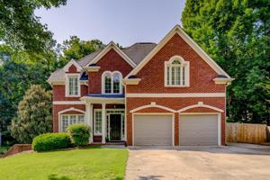 724 Tall Oaks Drive