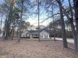 67 River Point Dr