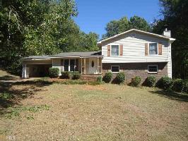 220 Pinehaven Dr
