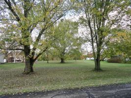 211 N SKYTOP Road