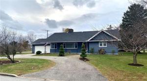 442 LAKE CLIFF Drive