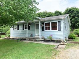 721 PINEVIEW Drive