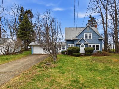 8016 DRIFTWOOD Drive