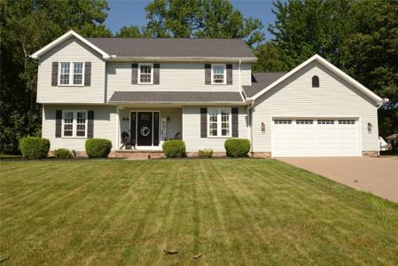 225 OAK TREE Court