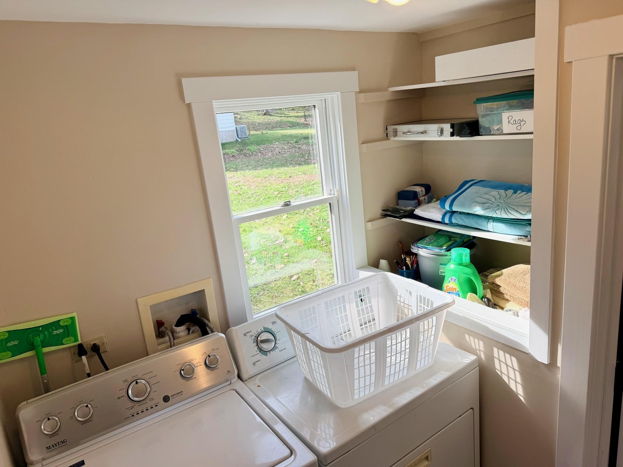 Image 4: Laundry