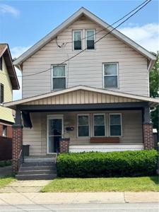 1121 E LAKE Road