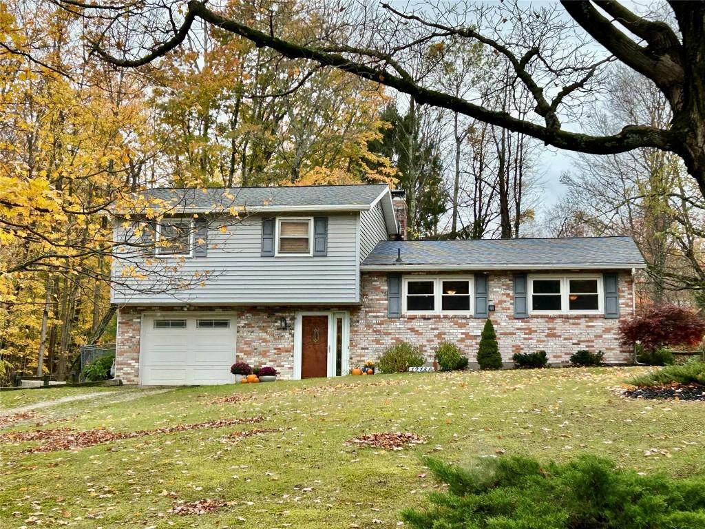 Image 2: EXTERIOR FRONT