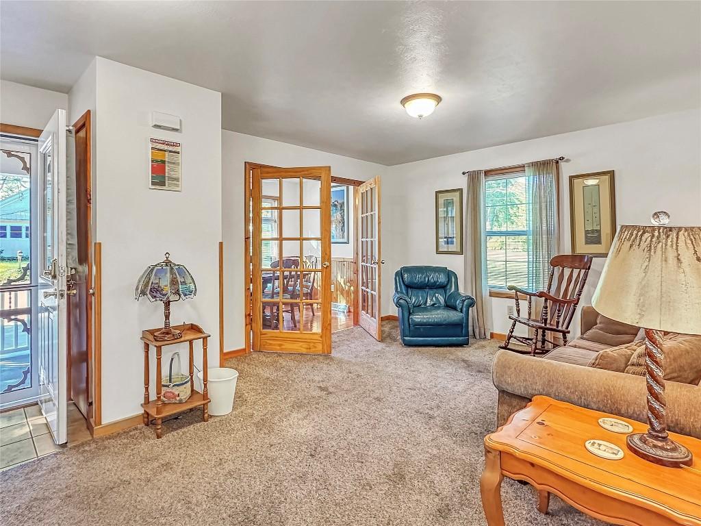 Image 4: Family Room