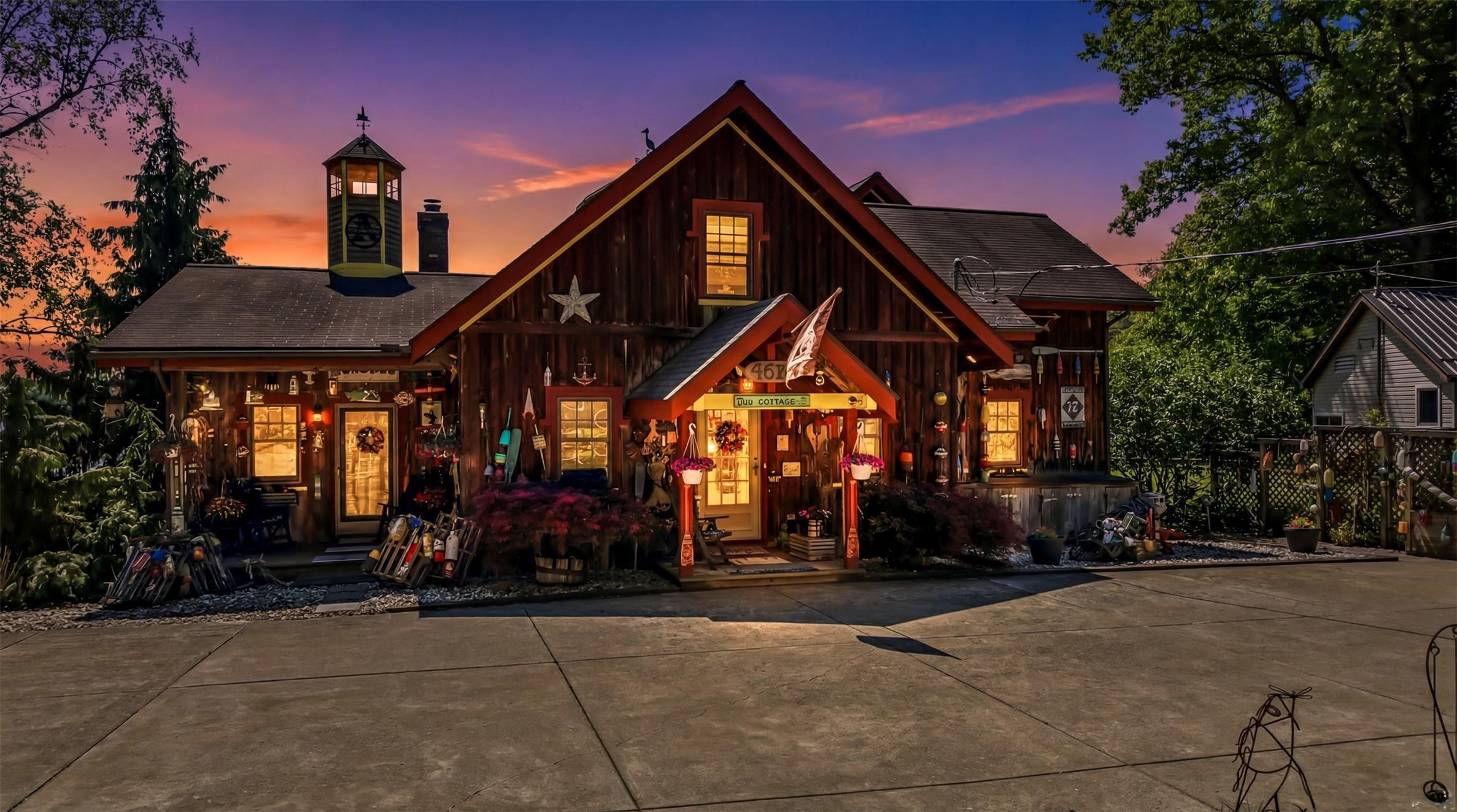 Image 4: TWILIGHT VIEW OF HOME